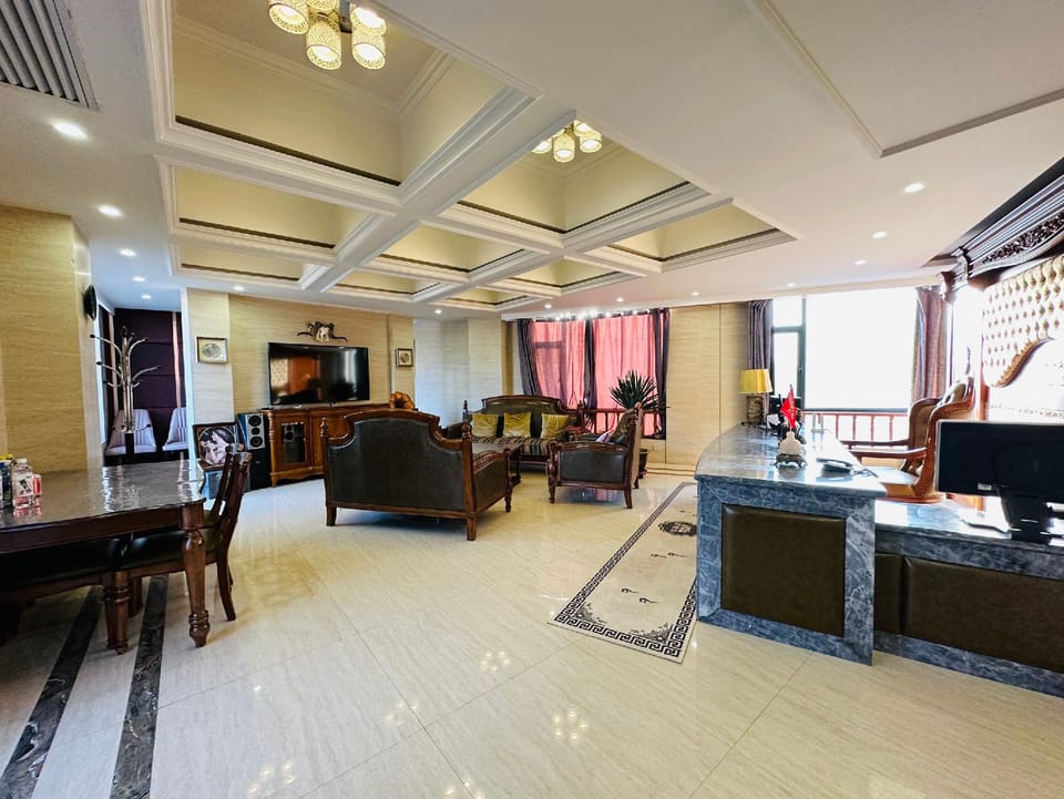 Emir Hotel Hotel in China