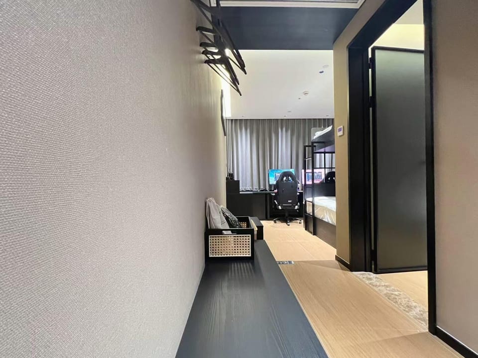 Zuo Xiong LUXURY Esports Hotel (Jiujiang District Park Avenue Branch) Hotel in Nanjing