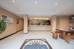 Yisu Light Living Hotel (Beilun Xinda Road Branch) Hotel in Zhejiang