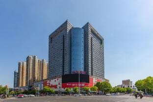 Youran Cinema Apartment (Suning Plaza Store) Hotel in Jiangsu