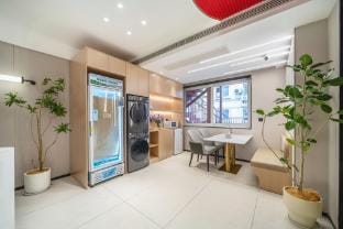 Moli Hotel (Hangzhou West Lake Hubin Qingchun Road) Hotel in Hangzhou