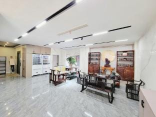 Home Inn Shiba Cloud Hotel (Jiaxing Haiyan Tianning Temple Store) Hotel in Zhejiang