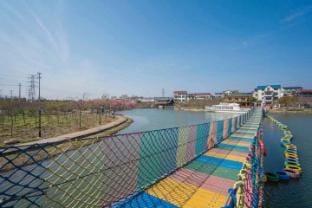 Xinjiang Lakeside Inn (High-Speed Rail Station Branch) Hotel in Zhejiang