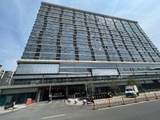Salty Fish Audio-Visual Hotel Apartment (Ganglong Plaza Branch) Hotel in Zhejiang
