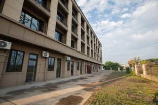 Dongshe Apartment Hotel (Donggang Branch) Hotel in Zhejiang