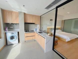 Miduo Luxury Cinema Hotel (Kunshan Rainbow Shopping Center Branch) Hotel in Shanghai