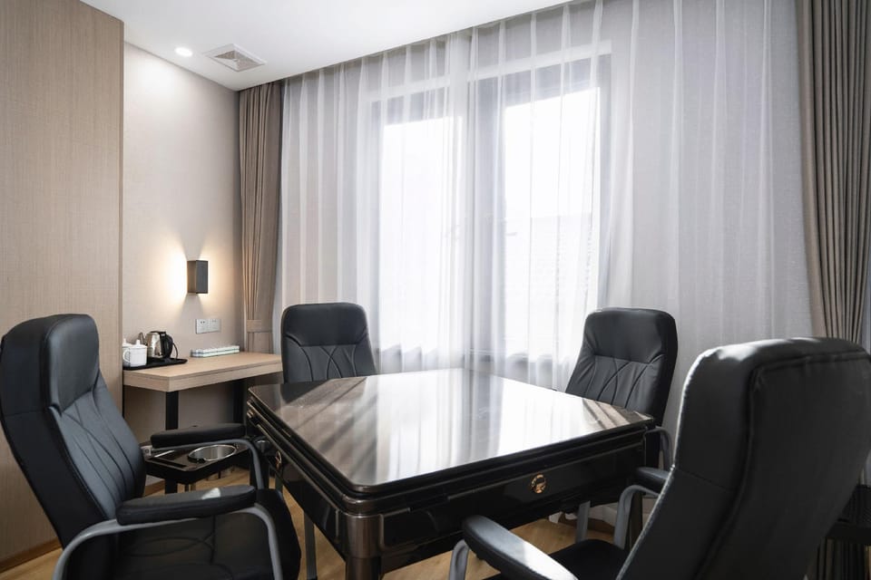 Coconut Boutique Hotel (Hexia Ancient Town Branch) Hotel in Jiangsu
