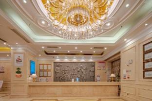Vienna Hotel (Pizhou Youth East Road Branch) Hotel in Jiangsu