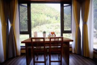 Yunhe Zhuyu Mountain Homestay (Chongzhang Section No. 1 Branch) Hotel in Zhejiang