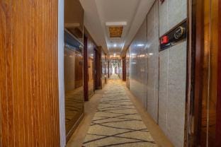 Pinghu Lijing Business Hotel Hotel in Shanghai
