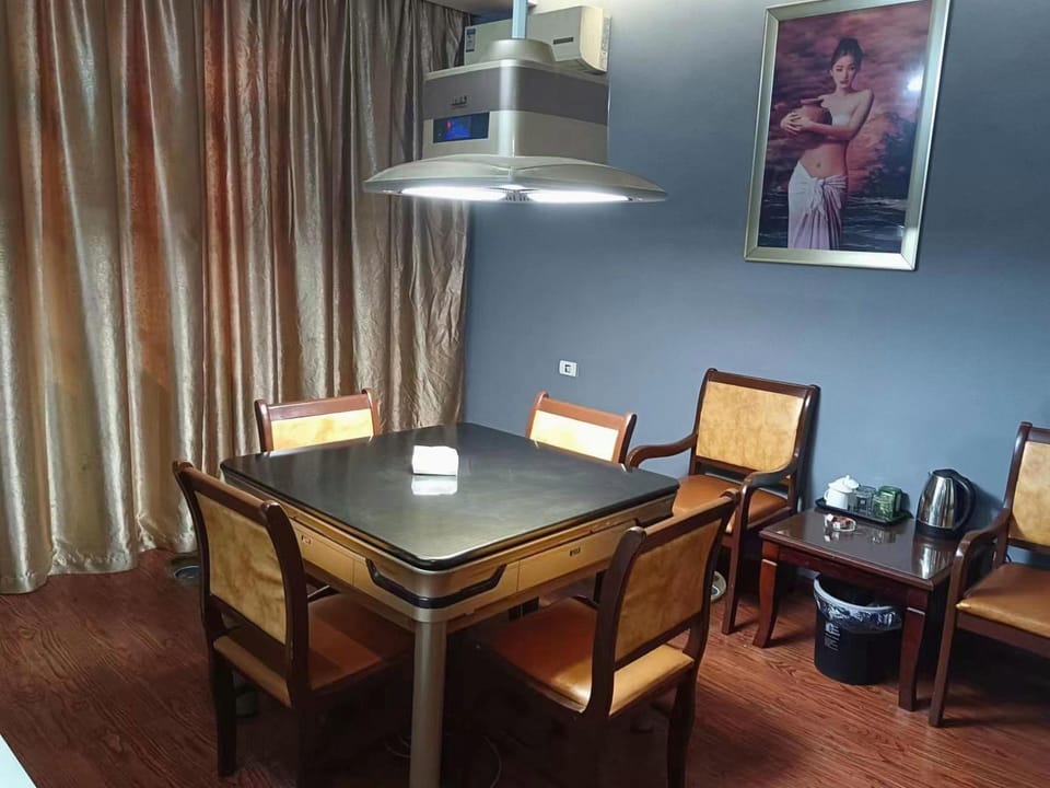 Royal Court Business Hotel Hotel in Zhejiang