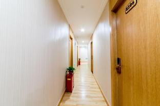 Wangwang Inn (Shanghai Xujiahui Longhua Hospital Branch) Hotel in Shanghai