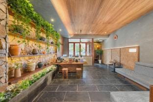 Tianmi Resting Homestay (Nanjing Zhongshan Scenic Area Alfalfa Garden Subway Station Branch) Hotel in Nanjing