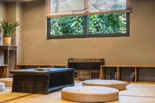 Tianmi Resting Homestay (Nanjing Zhongshan Scenic Area Alfalfa Garden Subway Station Branch) Hotel in Nanjing