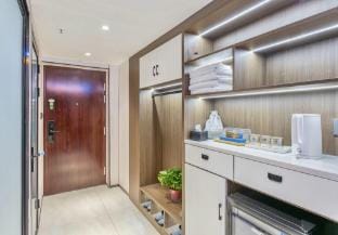 Extraordinary Theme E-sports Hotel (China Resources Vientiane City Store) Hotel in Jiangsu