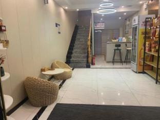 Qinghuai Fairy Tale Luxury Hotel (Yuyao High-Speed Rail Station Branch) Hotel in Zhejiang
