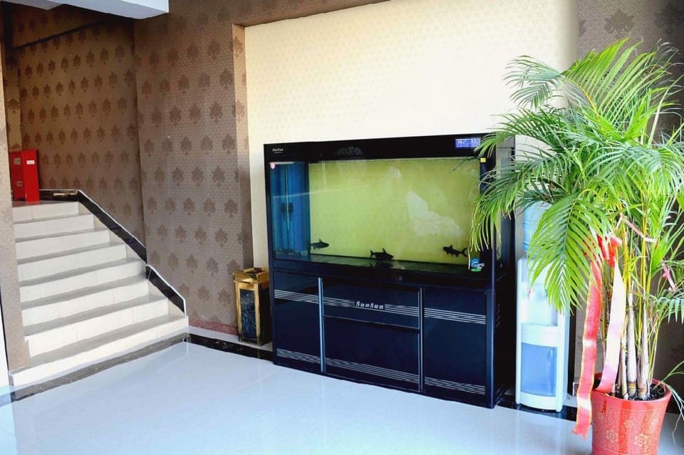Peninsula Holiday Hotel Hotel in Jiangsu