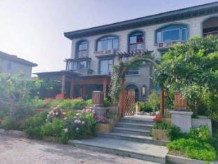 Yizheng Forty-Nine Chrysanthemum Homestay Hotel in Jiangsu