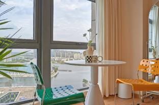 Huachen Yuexi Apartment Hotel (Aegean Shopping Park Branch) Hotel in Zhejiang