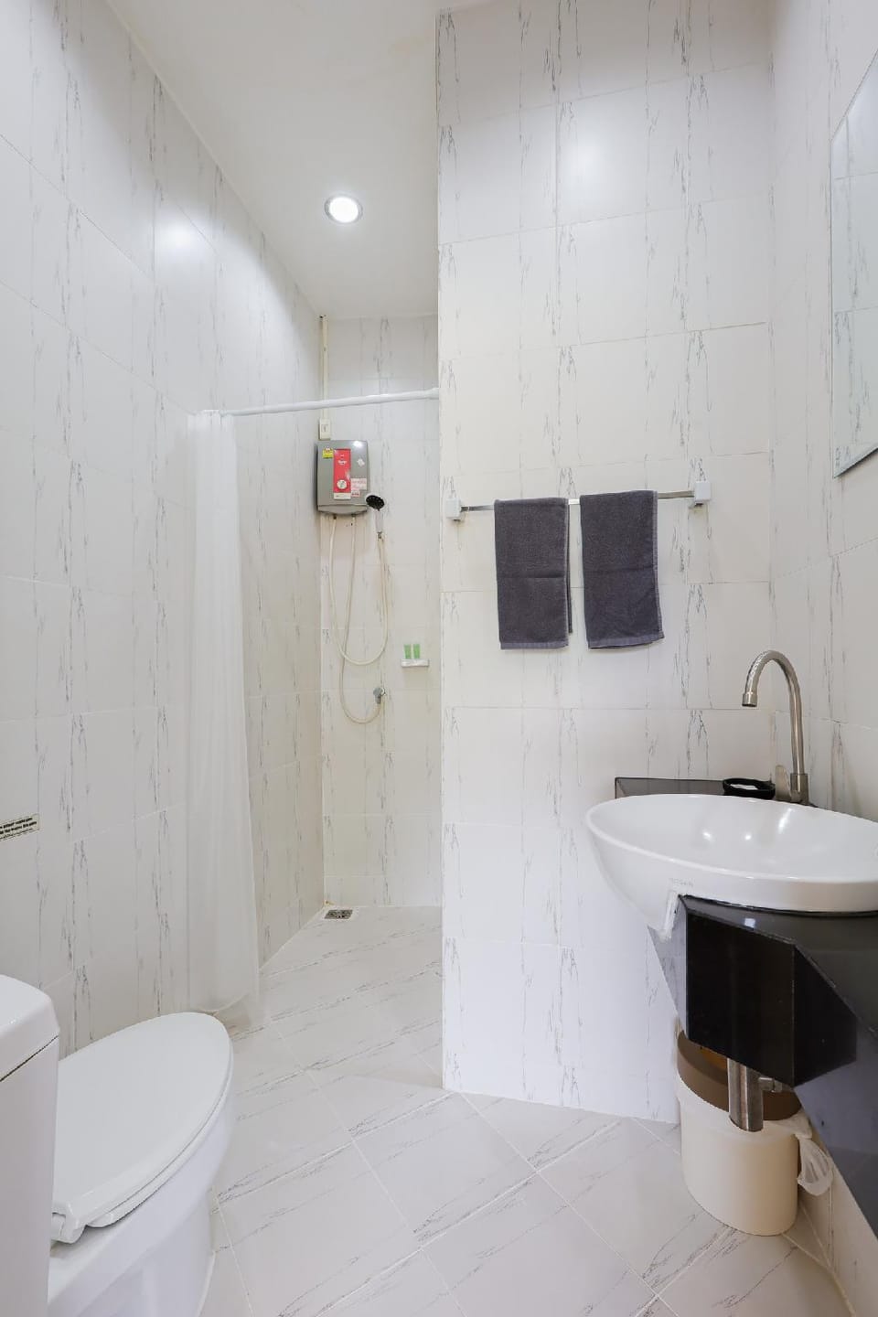 StayKa Suites Bed and Breakfast in Phuket