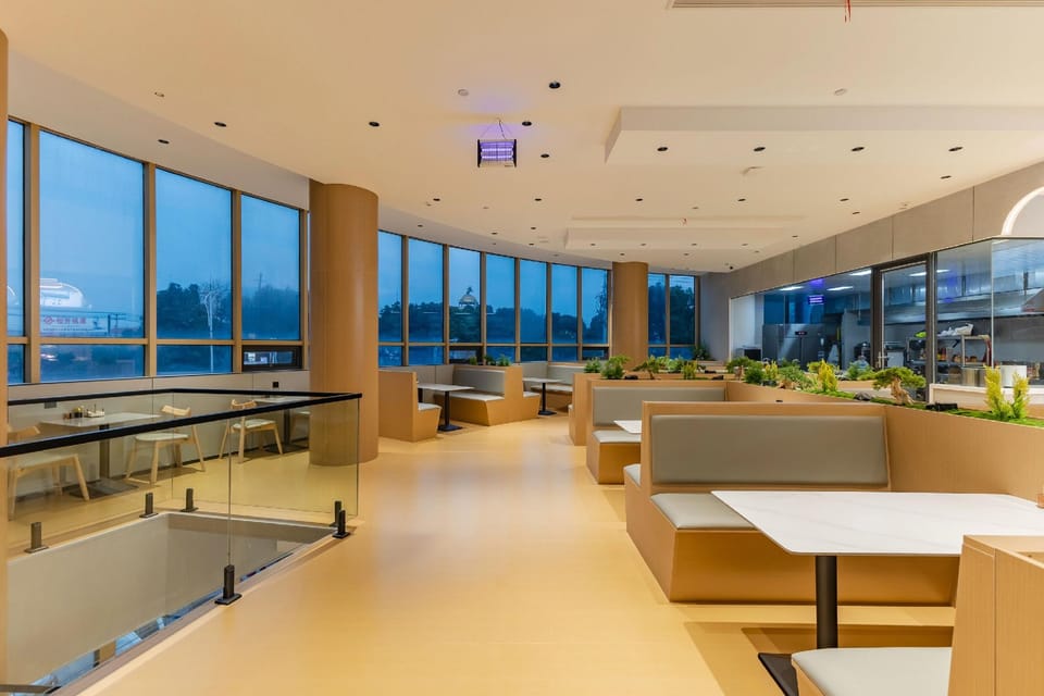 Dreamfly | Night View Sky Hotel (Wanzhi Xinwu Economic Development Zone Branch) Hotel in Zhejiang