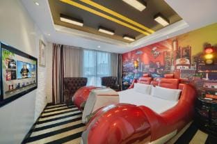 Vienna Smart Hotel (Wuhu Fantawild Phase 2, 3, 4 Jiuziguzhen Branch) Hotel in Nanjing