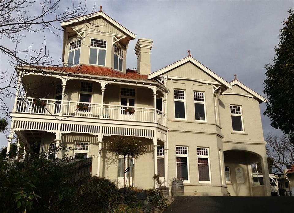 Claremont House Hotel in Dunedin