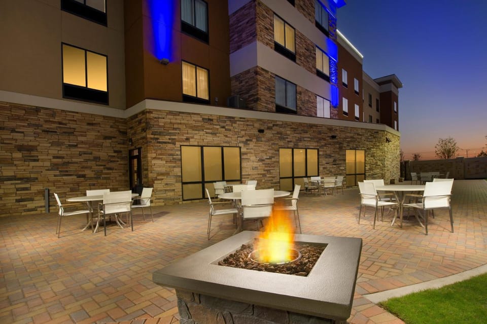 Holiday Inn Express Hotel & Suites Waco South By IHG Hotel in Waco