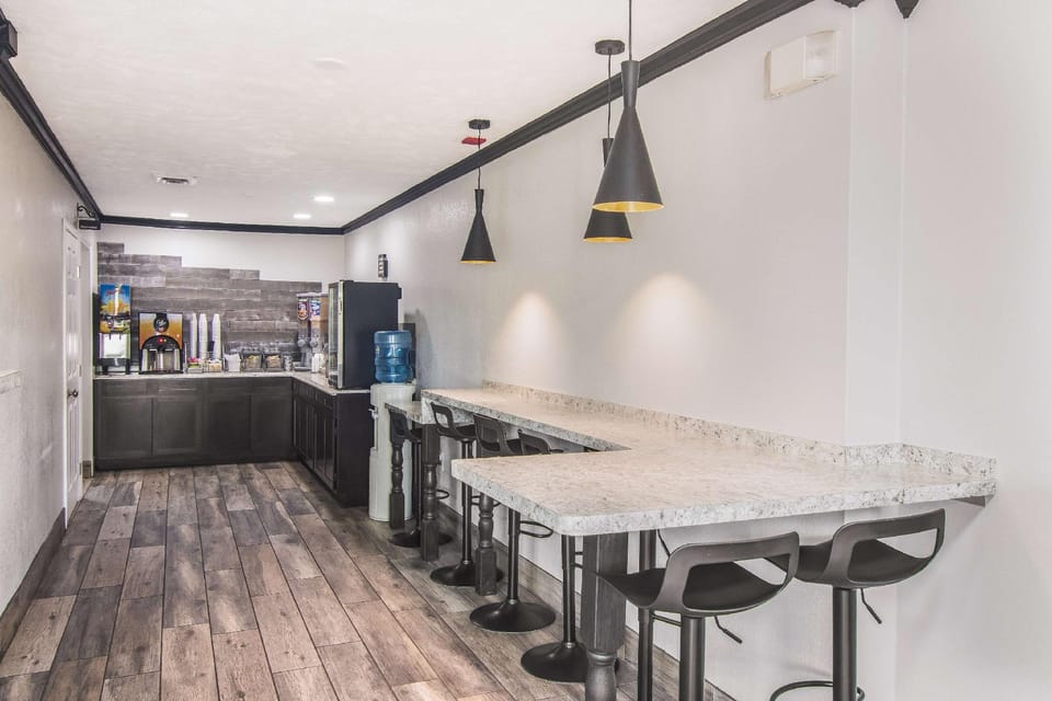 Americas Best Value Inn Alliance Hotel in Ohio