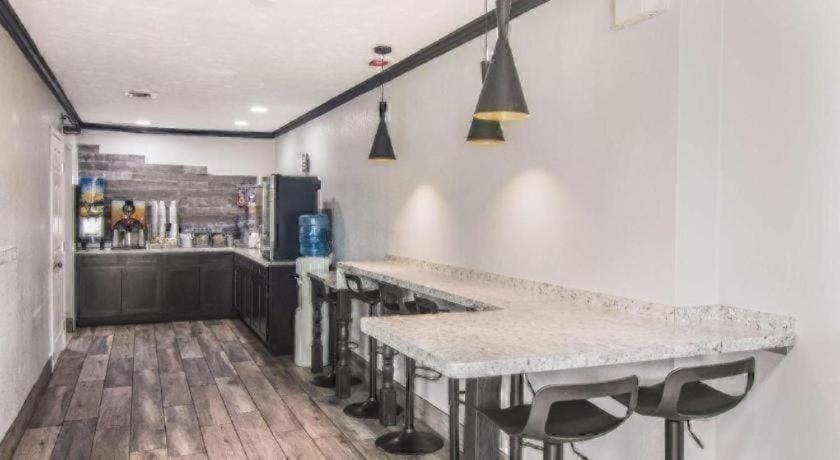 Americas Best Value Inn Alliance Hotel in Ohio