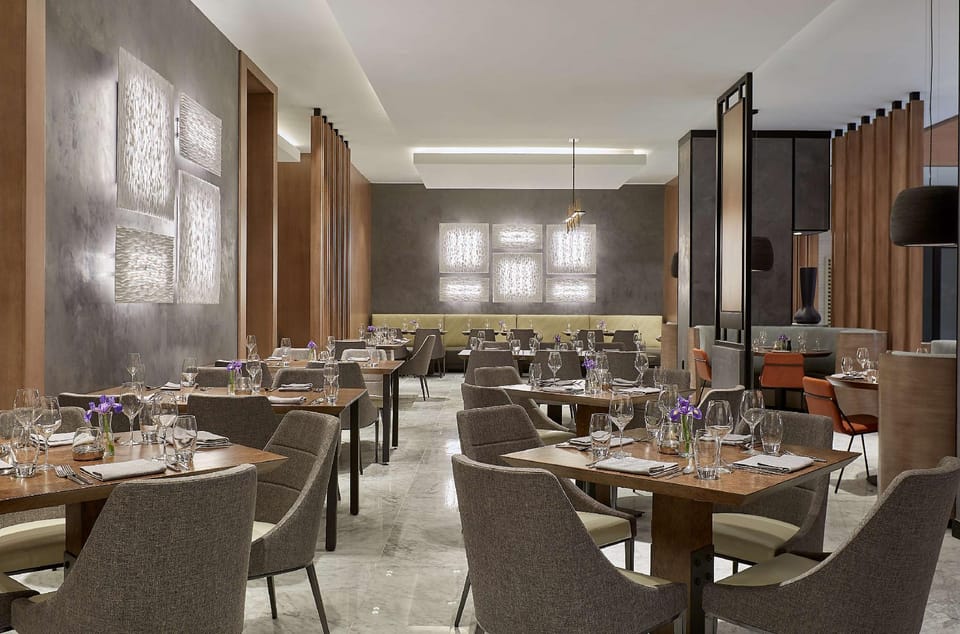 Hyatt Regency Newport Beach West Hotel in Costa Mesa