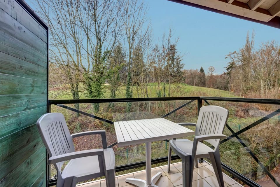 Comfort Aparthotel Divonne L'Oree du Parc Hotel in Divonne-les-Bains