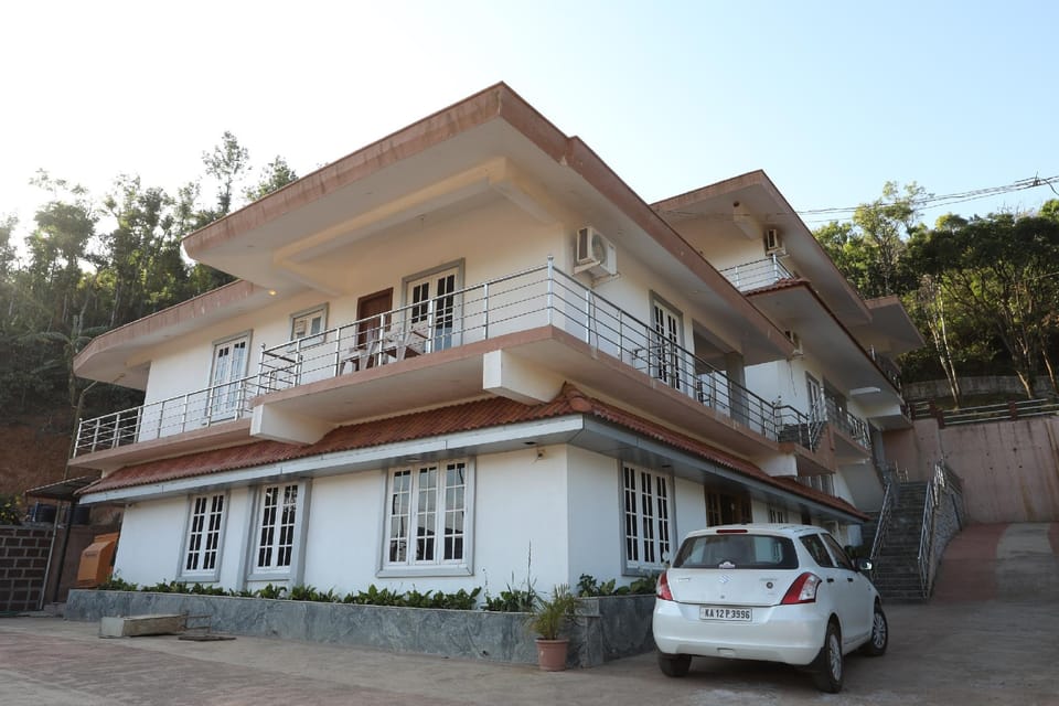 OYO 29325 Yajna Comforts Hotel in Madikeri