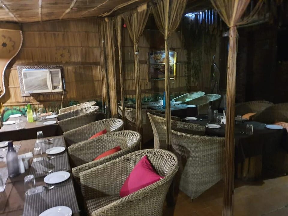 OYO Hotel Platinum Inn Hotel in Uttar Pradesh