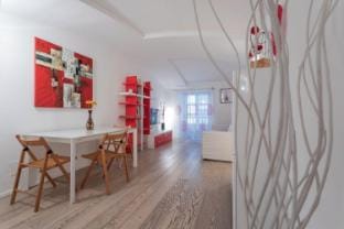 Red Studio near Porta Nuova Hotel in Turin