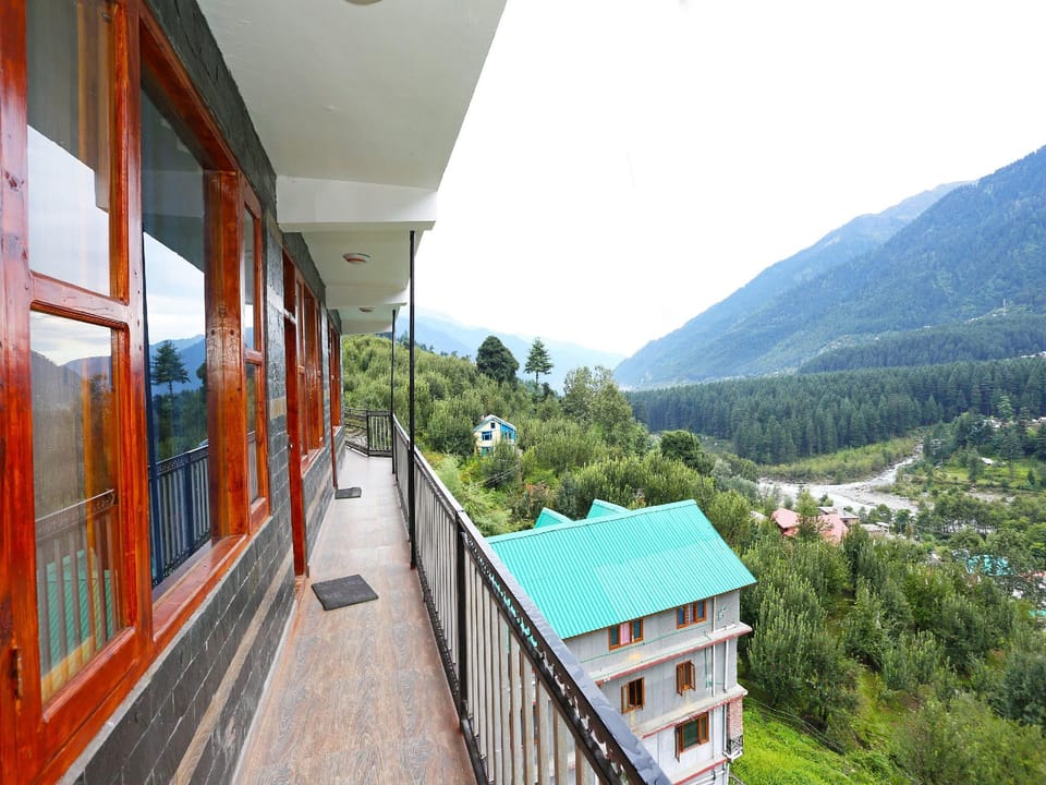 OYO 9486 Mahadev Cottage Hotel in Manali