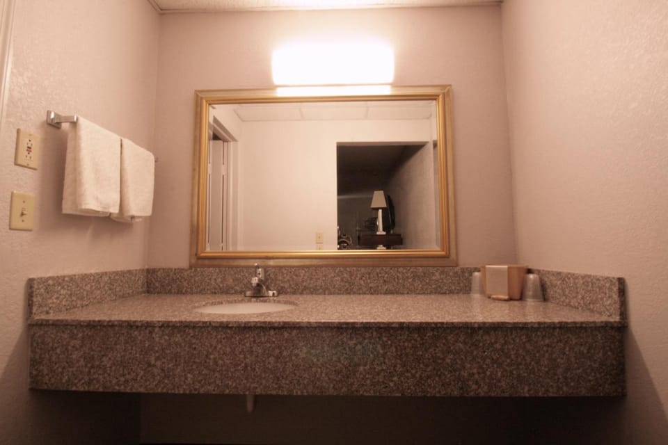 Economy Inn Motel in Hardeeville