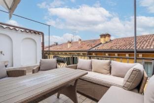 Large Filippini residence a few meters from the Arena Hotel in Verona