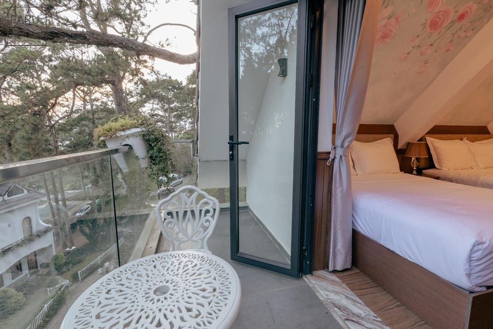 Faru Villa Hotel in Dalat
