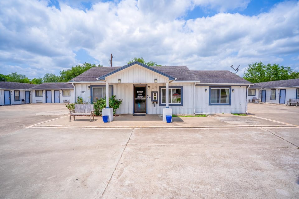 OYO Budget Inn Falfurrias Hwy 281  Hotel in Tamaulipas, Mexico