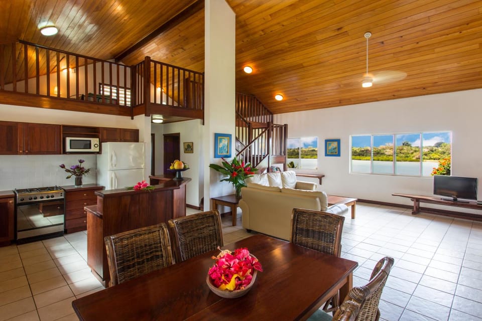 Poppys On The Lagoon Resort Apartment hotel in Port Vila