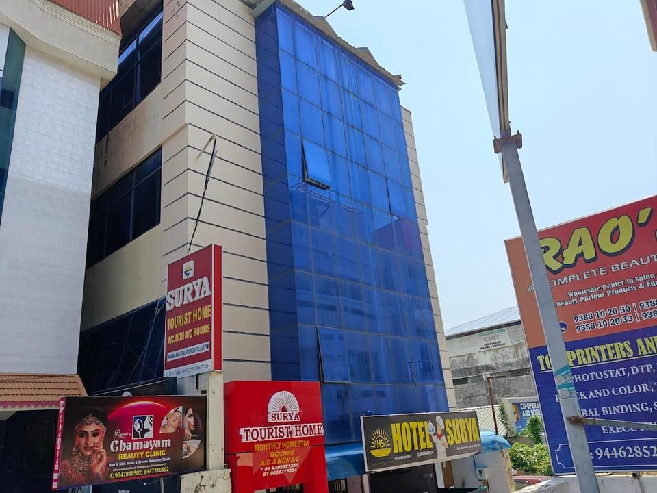 SURYA TOURIST HOME  Hotel in Thiruvananthapuram