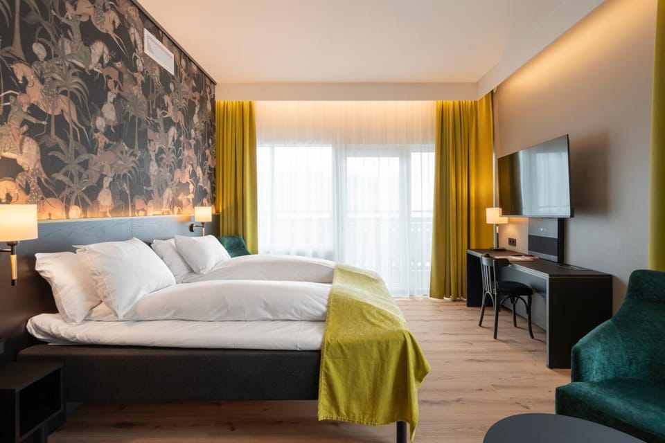 Suite room