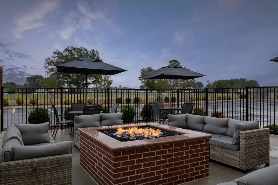 Fairfield by Marriott Inn & Suites Weldon Hotel in Weldon