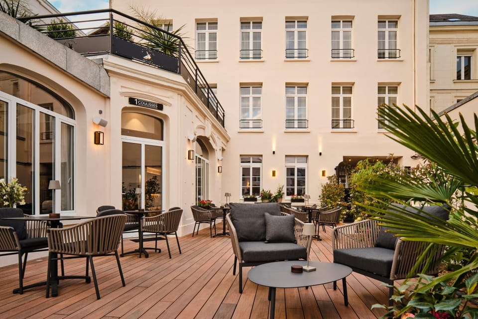 The Originals Boutique, Hotel 3 etoiles Les Coulisses du Theatre, Saint-Quentin Hotel in Wallonia, Belgium