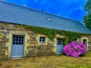 Metairie du Helles Hotel in Finistere