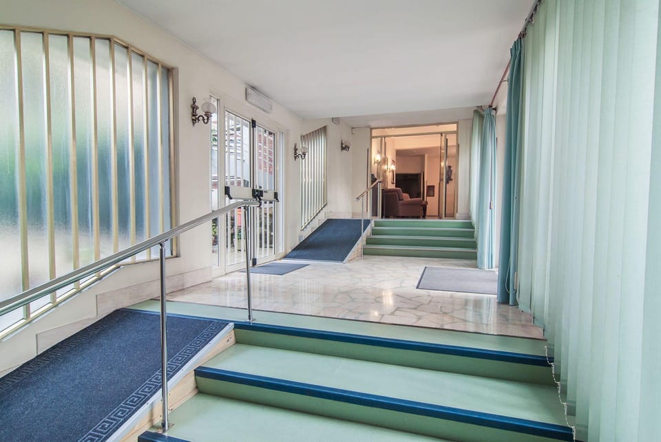 Villa Letizia - Casa per ferie Hostel in Rome