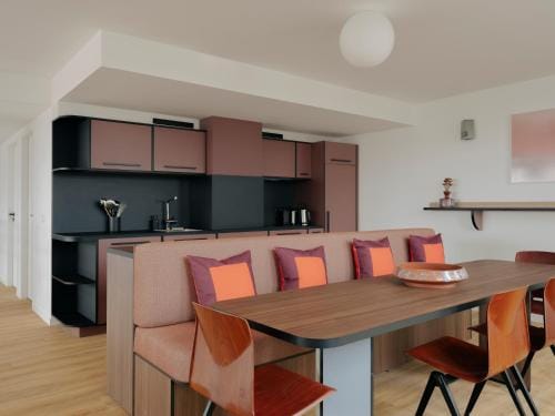 Edgar Suites Hameau - Porte de Versailles Hotel in Issy-les-Moulineaux