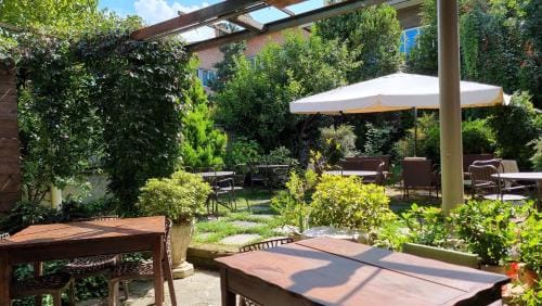 Albergo Trieste Boves - Ricetto Suite Hotel in Liguria