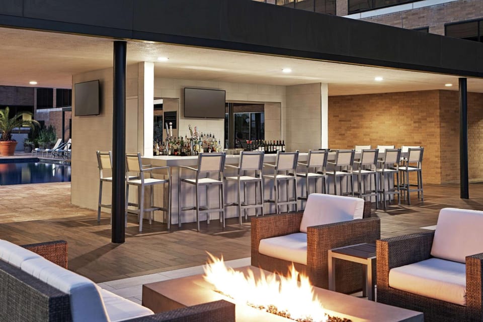Bar/lounge